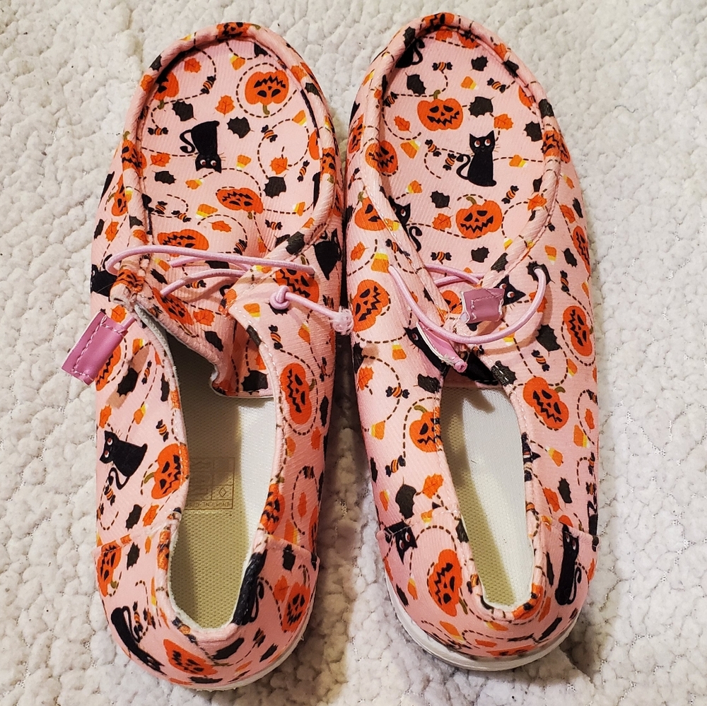 Pink Halloween Themed Women's Shoes - Picture 3 of 8